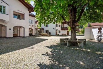 „Attraktive 2-Zimmer-Wohnung mit Balkon in Hammer bei Siegsdorf, zu verkaufen“, 83313 Siegsdorf, Etagenwohnung