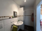 Bad mit Dusche - Ein-Zimmer-Wohnung für den sportlichen Singele!