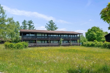 „Maisonette-Traum mit drei Terrassenbalkonen – Natur, Ruhe und Erholung pur im Ferienpark Vorauf“, 83313 Siegsdorf, Terrassenwohnung
